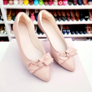 Sapatilha bico fino Nude com Laço