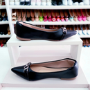 Sapatilha Bico Fino Renata Preta com detalhes