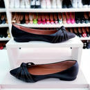 Sapatilha Prime bico fino Preta com Detalhe Verniz