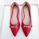 Sapatilha Prime Bico Fino Mariana Vermelha com Detalhes