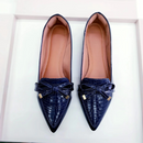 Sapatilha mocassim bico fino alongado Azul Verniz