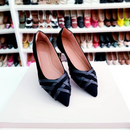 Sapatilha bico fino nobuck preta