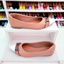 Sapatilha bico fino Nude com ponta branca