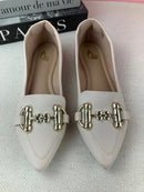 Mocassim Alongado Caramelo Com Fivela Dourada