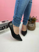 Scarpin Salto Fino Preto Karen