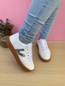 Tênis Casual V Branco Com Detalhes Cinza/Prata