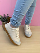 Tênis Casual L Off White Com Detalhes Cinza Claro