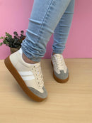 Tênis Casual V Branco Com Detalhes Cinza/Prata