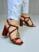 Sandália Salto Bloco Caramelo Amália