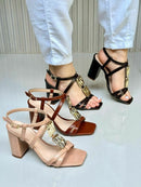 Sandália Salto Bloco Caramelo Amália