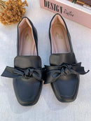 Mocassim Bico Quadrado Bege Com Laço